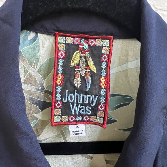 Johnny Was Button Down Shirt Sz 1X Navy Blue Floral Black Oversized Boho - Picture 3 of 4